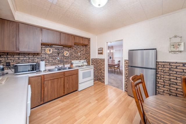916 Ernst St, Cadillac, MI 49601 - photo 12