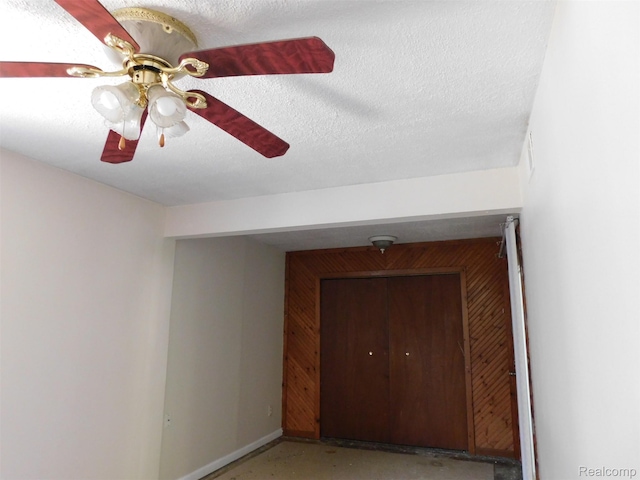 18949 Wall St, Melvindale, MI 48122 - corridor with baseboards and concrete floors