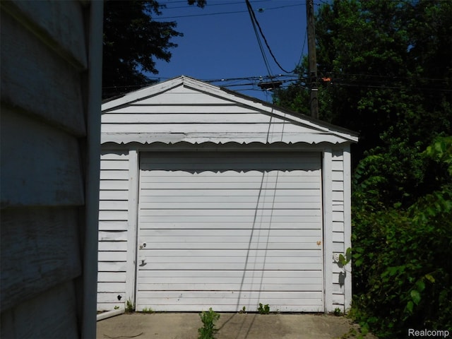 18949 Wall St, Melvindale, MI 48122 - view of garage