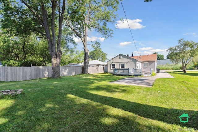 322 Michelson Rd, Rochester Hills, MI 48307 - view of yard with a wooden deck