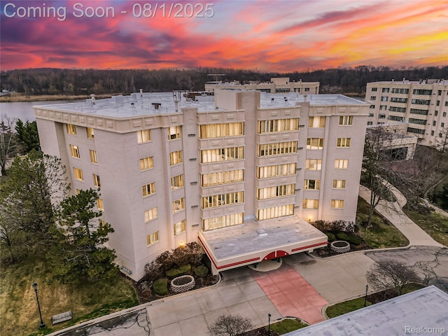 43100 12 Oaks Crescent Dr Unit 5011, Novi, MI 48377 - photo 1