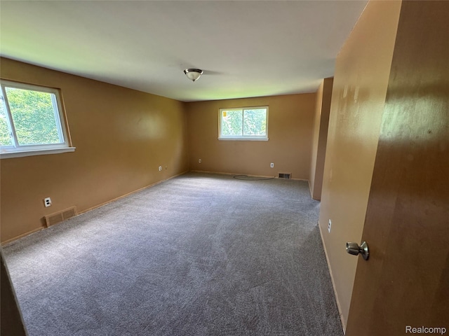 28330 Lahser Rd, Southfield, MI 48034 - empty room featuring carpet and baseboards