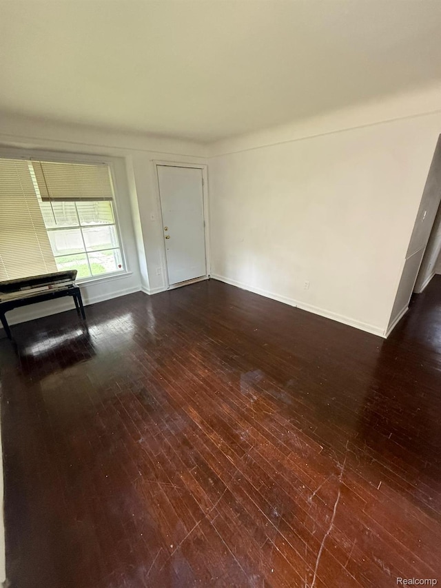 20739 Caledonia Ave, Hazel Park, MI 48030 - photo 3