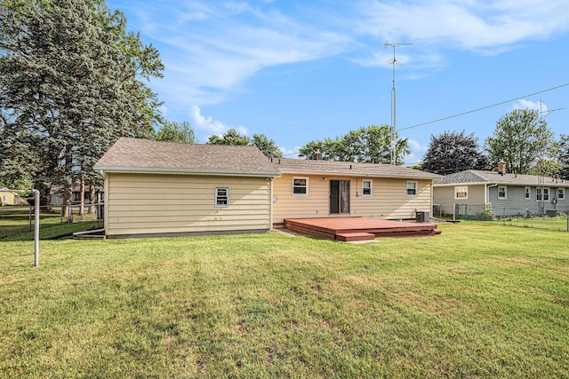 981 Vinewood Dr, Saint Joseph, MI 49085 - rear view of house with a wooden deck