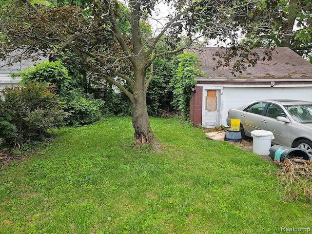 618 S Meade St, Flint, MI 48503 - view of grassy yard