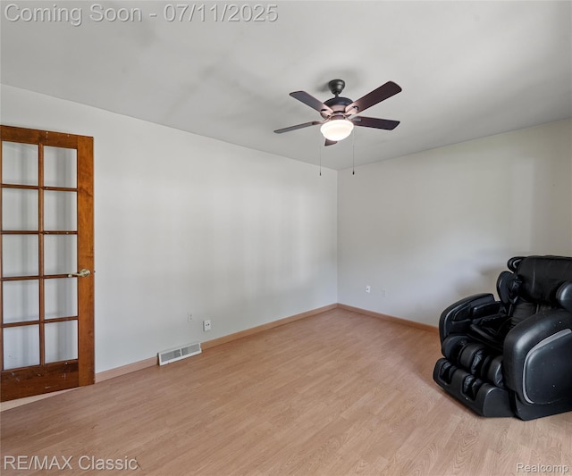 25067 Skye Dr, Farmington Hills, MI 48336 - unfurnished room featuring wood finished floors and a ceiling fan