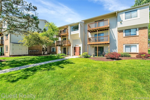 30028 W 12 Mile Rd Unit 27, Farmington Hills, MI 48334 - view of building exterior