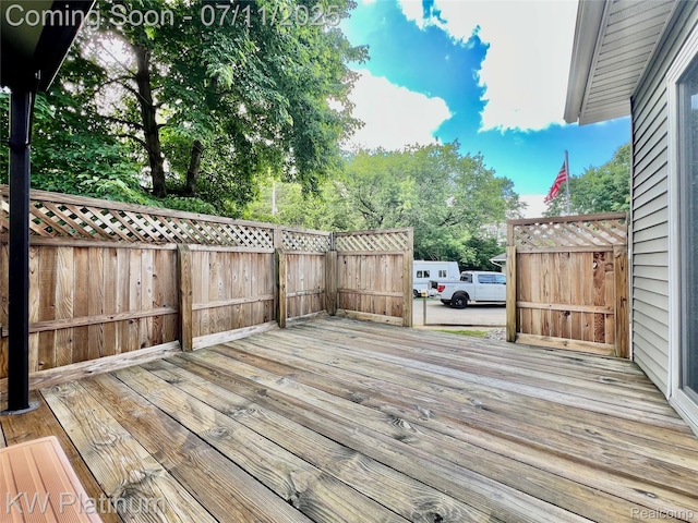 2243 Sunnyside Rd, Kimball, MI 48074 - view of deck