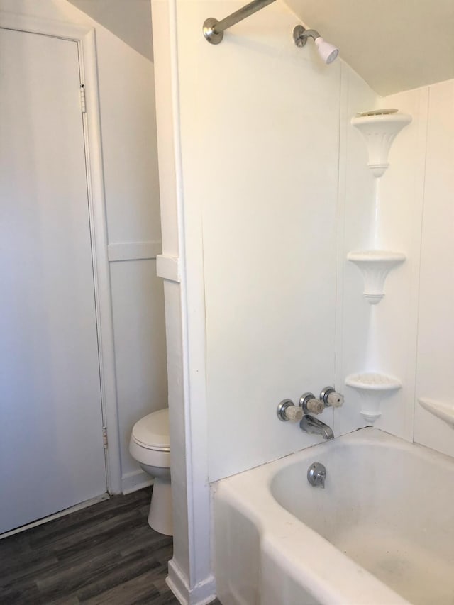 417 Oak St, Kalamazoo, MI 49007 - full bath with  shower combination and wood finished floors
