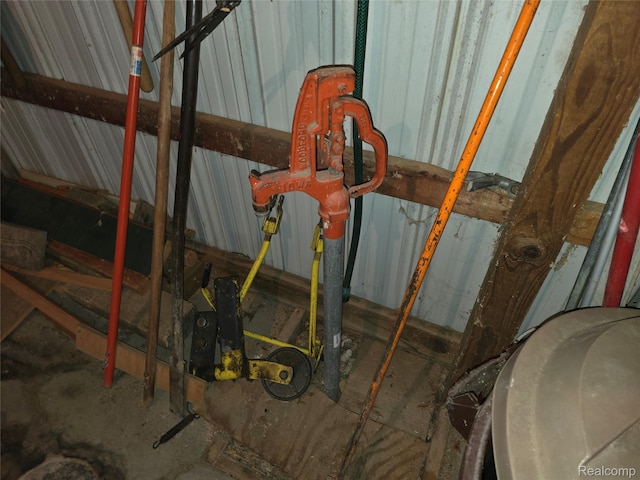10363 E Bristol Rd, Davison, MI 48423 - detailed view of heating fuel