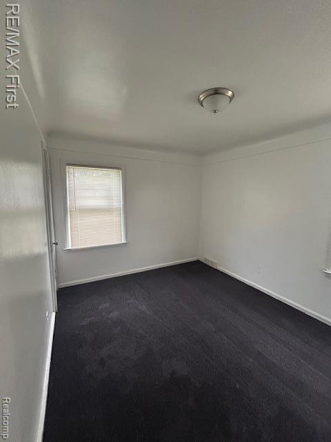 11084 Findlay St, Detroit, MI 48205 - photo 8