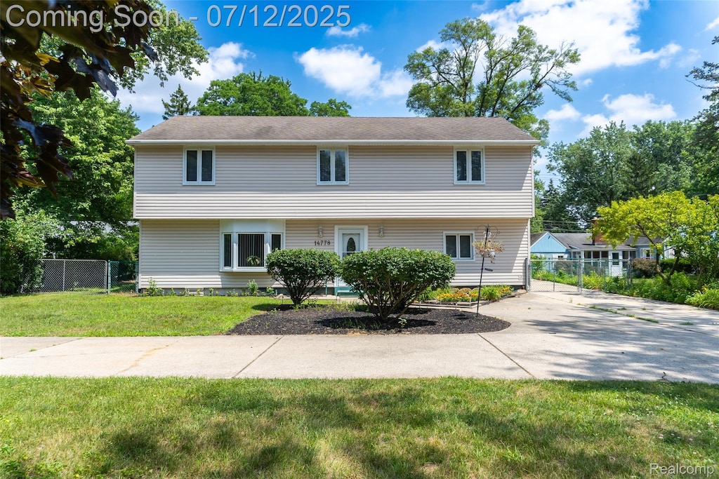 14778 Harrison St, Livonia, MI 48154 - photo 1