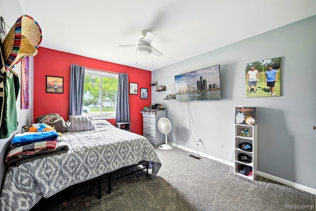 803 S Dayton St, Davison, MI 48423 - carpeted bedroom featuring baseboards and a ceiling fan