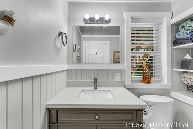 13400 Ravine View Dr, Grand Haven, MI 49417 - bathroom featuring vanity and toilet