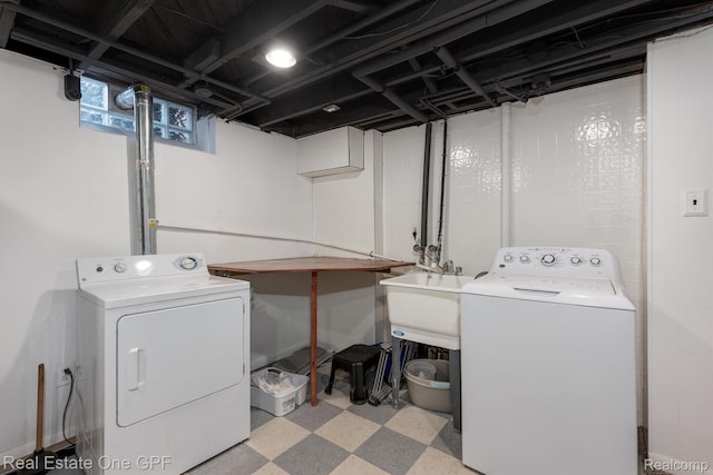 2368 Stanhope St, Grosse Pointe Woods, MI 48236