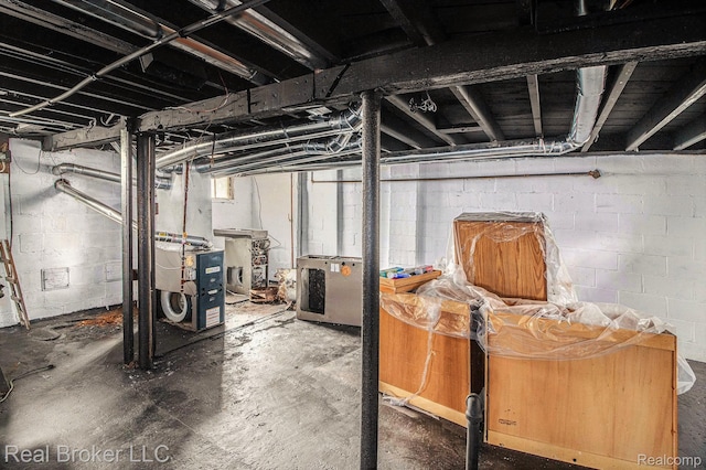 13576 Warwick St, Detroit, MI 48223 - view of below grade area