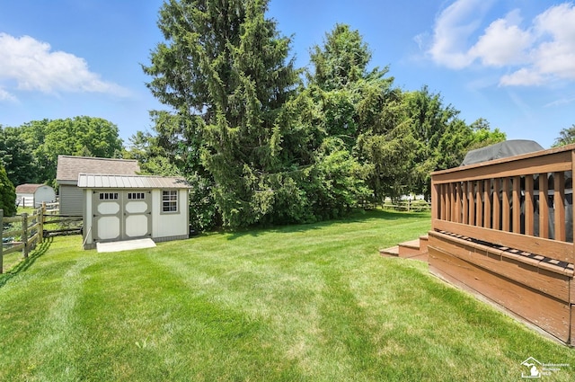 7369 Apple Grove Ln, Temperance, MI 48182 - view of yard featuring a storage shed
