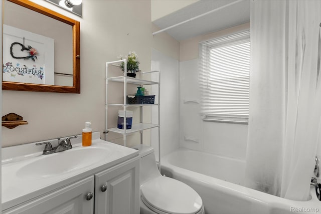 18291 Henry St, Melvindale, MI 48122 - bathroom featuring shower / bath combo and vanity