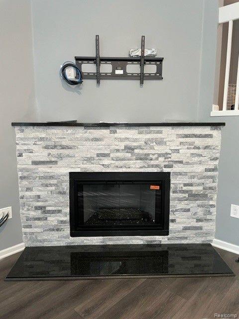 1530 Maryland Club Dr, Royal Oak, MI 48067 - detailed view of wood finished floors and a fireplace