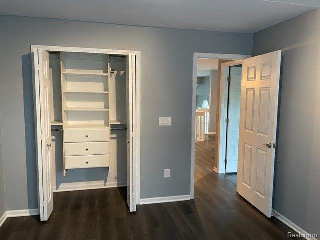 1530 Maryland Club Dr, Royal Oak, MI 48067 - view of closet