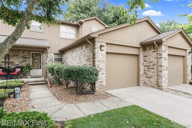 41545 Clinton Grove Dr, Clinton Township, MI 48038 - photo 2