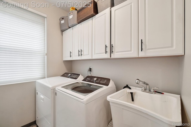 678 Twin Oaks Ct, Rochester Hills, MI 48307 - laundry room with washer and clothes dryer and cabinet space
