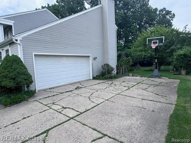 1753 Dawncrest Dr, West Bloomfield, MI 48324 - photo 3
