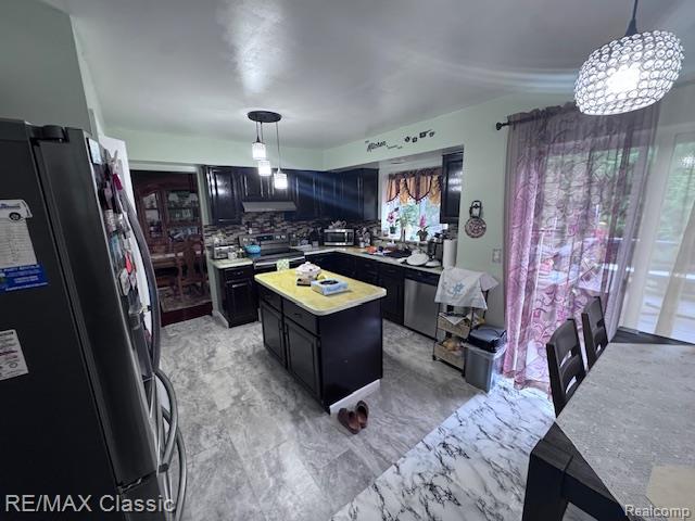 1753 Dawncrest Dr, West Bloomfield, MI 48324 - photo 6