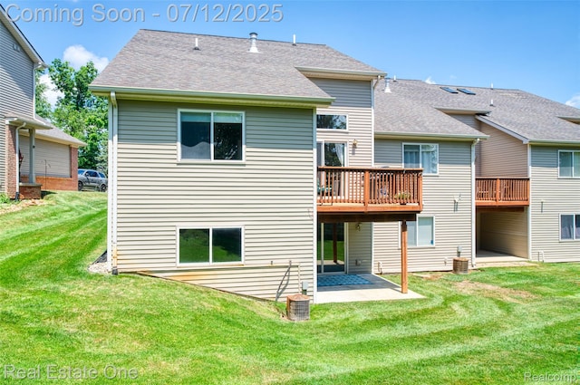 10452 Fawn Ridge Trl, Hartland, MI 48353 - photo 2