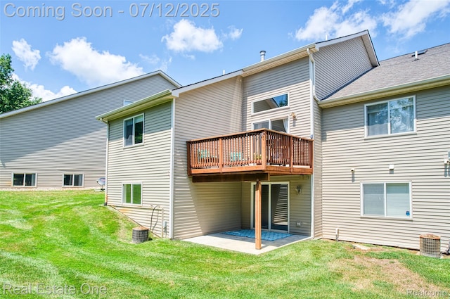 10452 Fawn Ridge Trl, Hartland, MI 48353 - photo 3