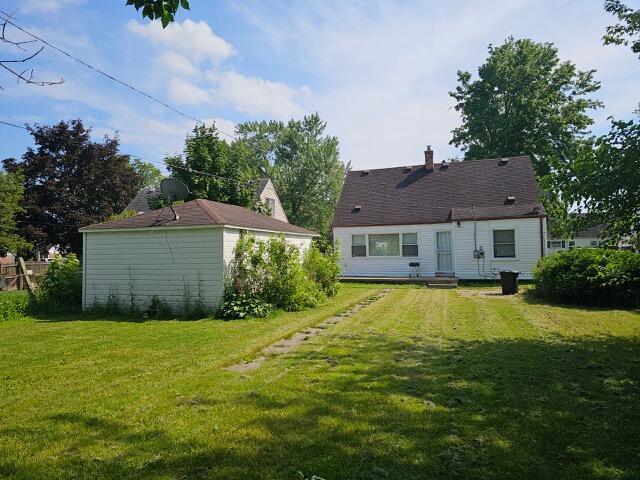 20007 Lancaster St, Harper Woods, MI 48225 - photo 6
