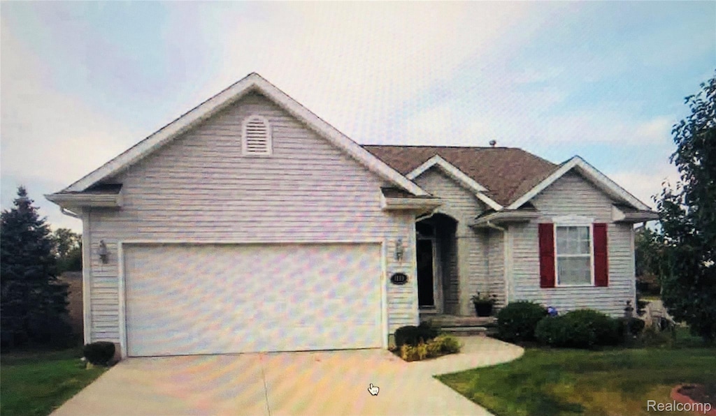 1130 Creekside Ct, Burton, MI 48509 - photo 1