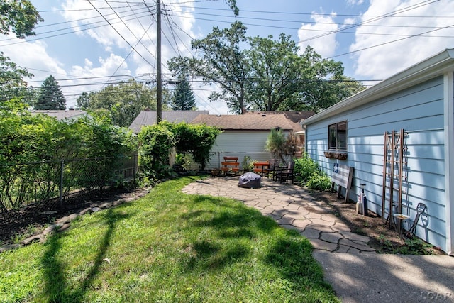 407 Flowerdale St, Ferndale, MI 48220 - view of yard featuring a patio