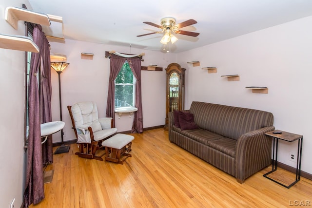 407 Flowerdale St, Ferndale, MI 48220 - living area featuring light wood-type flooring and a ceiling fan