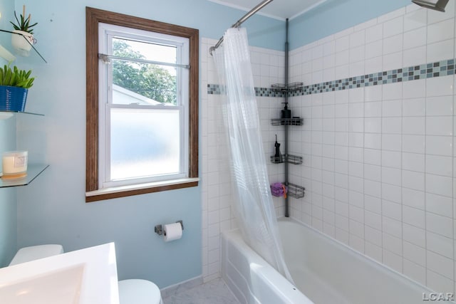 407 Flowerdale St, Ferndale, MI 48220 - full bath with shower / bath combination with curtain and vanity