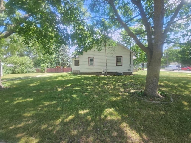 1308 W Broadway, Mount Pleasant, MI 48858 - view of side of property