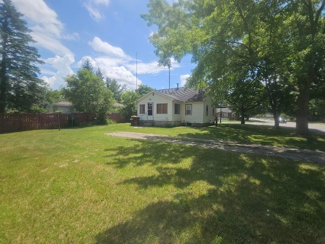 1308 W Broadway, Mount Pleasant, MI 48858 - view of yard