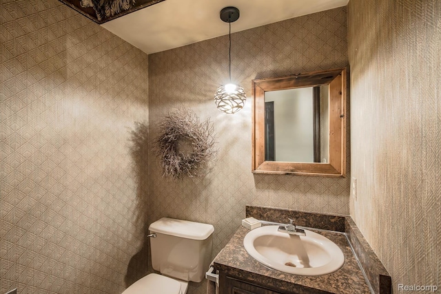 6674 Balmoral Ter, Clarkston, MI 48346 - half bath featuring toilet and vanity