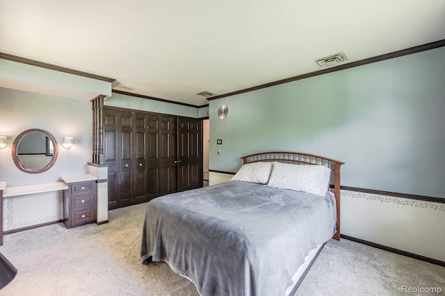 6674 Balmoral Ter, Clarkston, MI 48346 - carpeted bedroom featuring crown molding and a closet