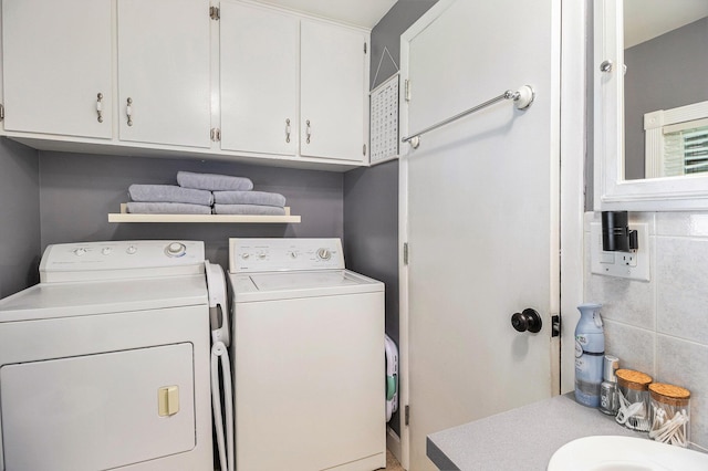 407 W Pine St, Big Rapids, MI 49307 - laundry room featuring independent washer and dryer
