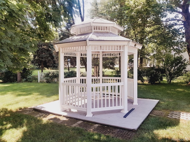 2032 Crestline, Burton, MI 48509 - view of outbuilding featuring a gazebo