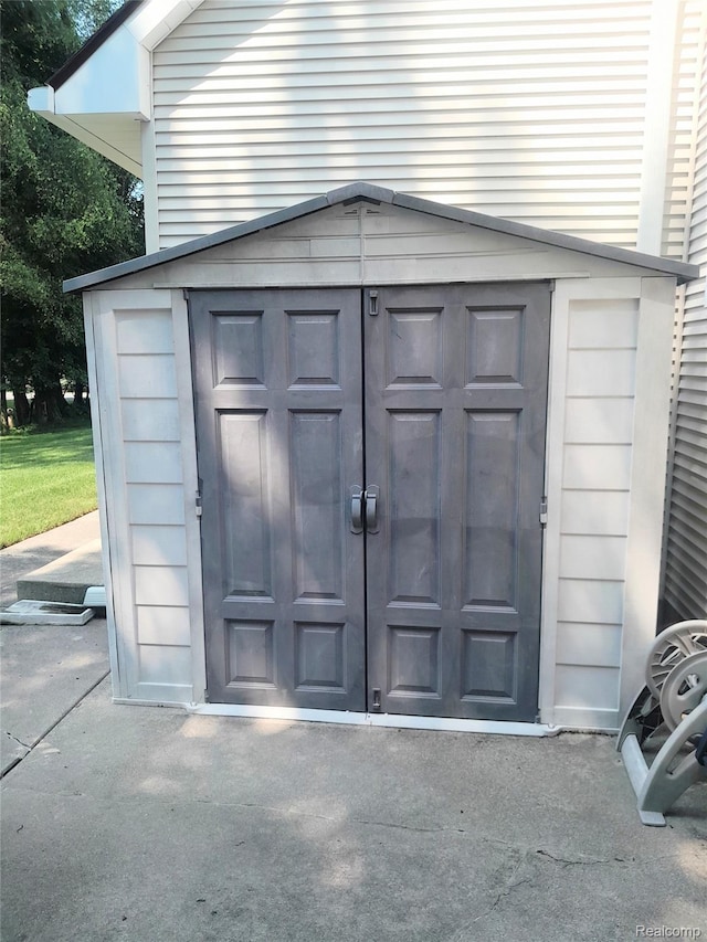 2032 Crestline, Burton, MI 48509 - view of shed