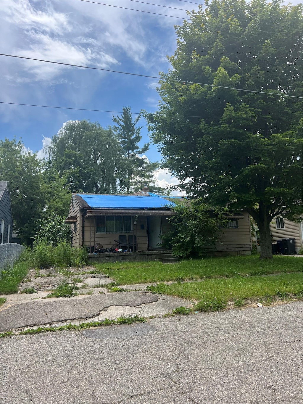 605 W Foss Ave, Flint, MI 48505 - photo 2