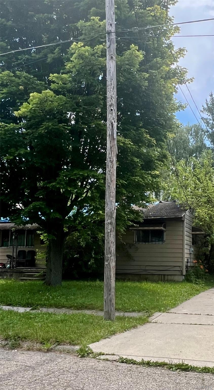605 W Foss Ave, Flint, MI 48505 - photo 3