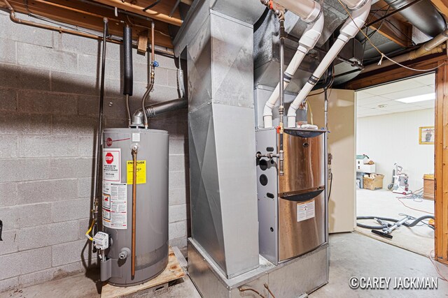 3910 Walker Ave NW, Grand Rapids, MI 49544 - utility room with water heater