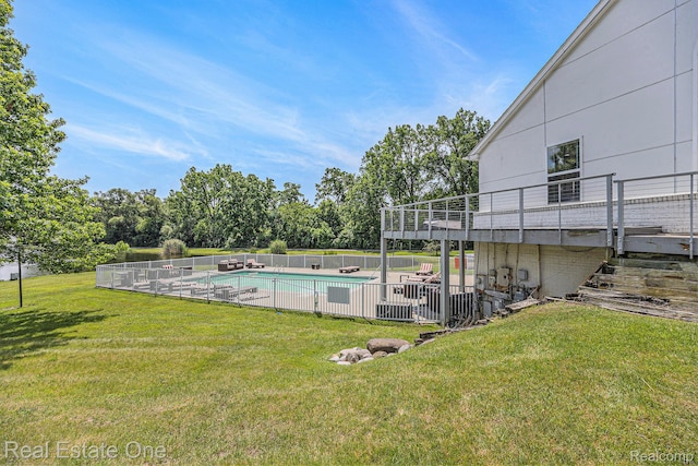 239 Fieldcrest St, Ann Arbor, MI 48103 - community pool with a patio