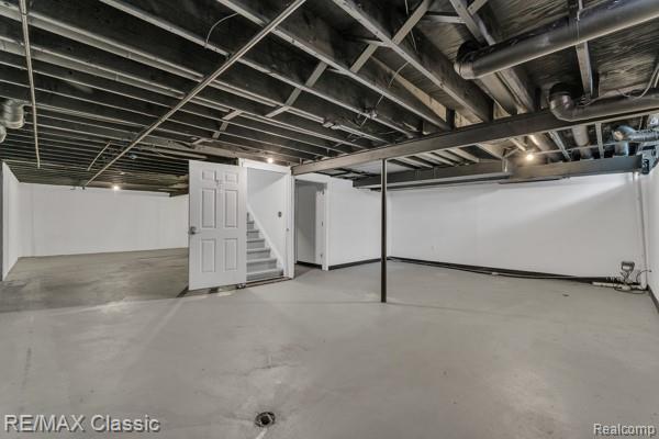 29942 Deer Run Ct, Farmington Hills, MI 48331 - photo 49