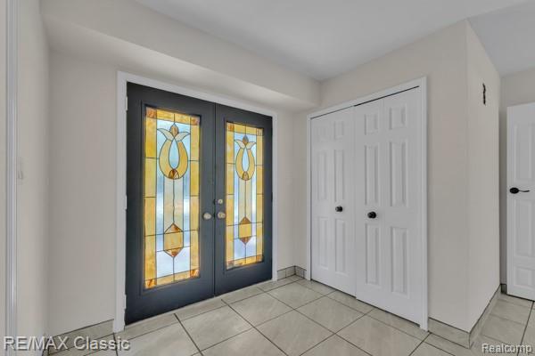 29942 Deer Run Ct, Farmington Hills, MI 48331 - photo 8