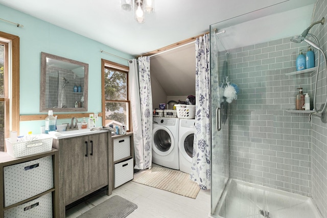 1607 Center Ave NE, Grand Rapids, MI 49505 - laundry room featuring washing machine and clothes dryer