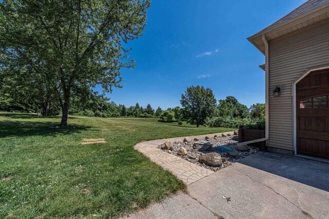 4433 Elm St, New Era, MI 49446 - view of grassy yard